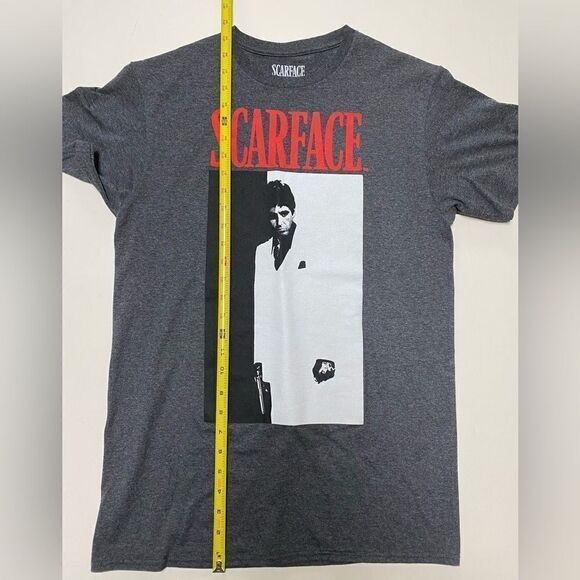 Scarface Graphic Print Men’s Gray Shirt NWOT - Picture 4 of 7